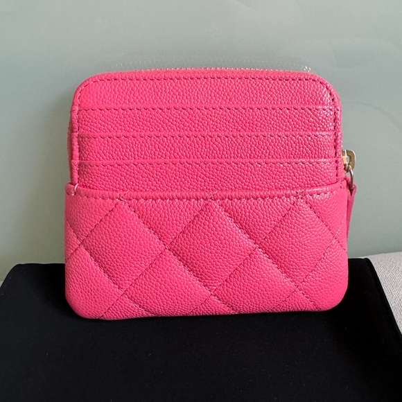 Chanel Zipped Card holder - Picture 5 of 6